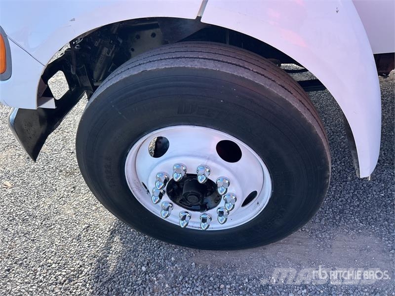 Ford F-750 Vandens sunkvežimiai