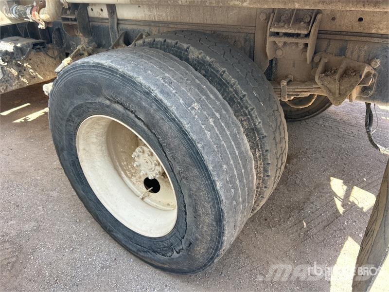 Ford F-750 Ūdens mašīnas