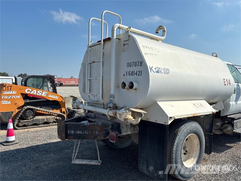 Ford F-750 Wassertanker