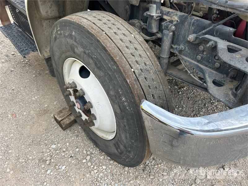 Ford F-750 Kabine i unutrašnjost