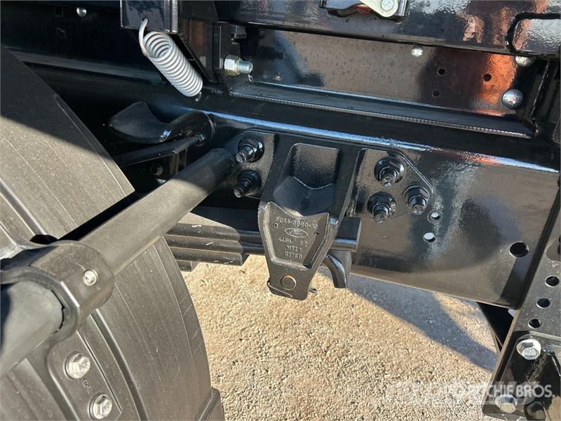Ford F-750 Kravas automašinas konteineru vedeji
