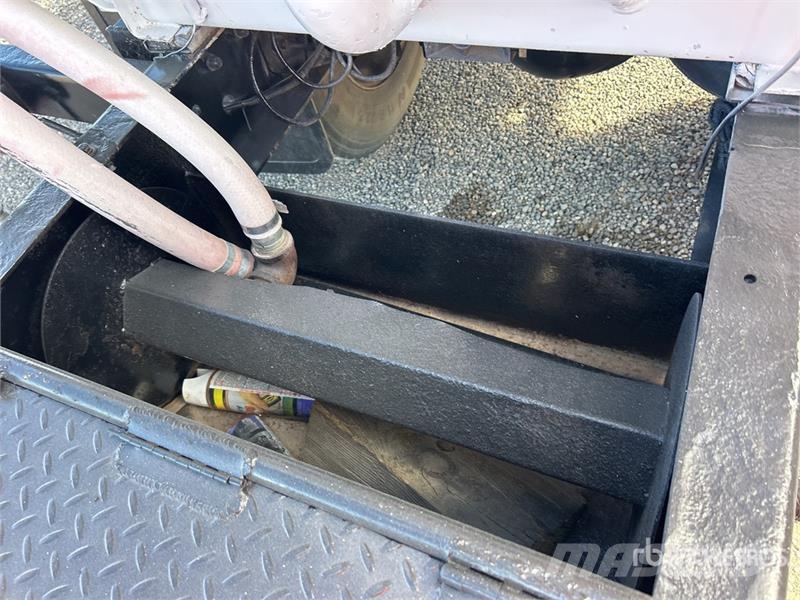 Ford F-750 Vandens sunkvežimiai