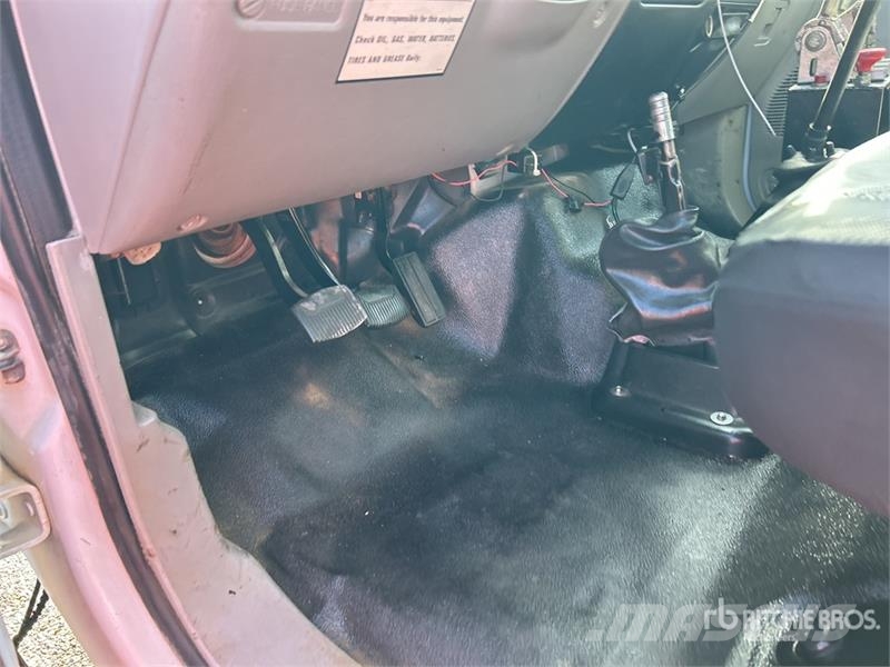 Ford F-750 Vandens sunkvežimiai