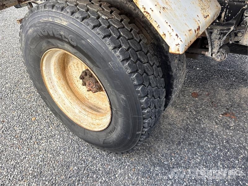 Ford F-750 Ūdens mašīnas