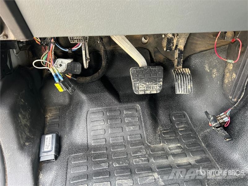 Ford F-750 Kabine i unutrašnjost