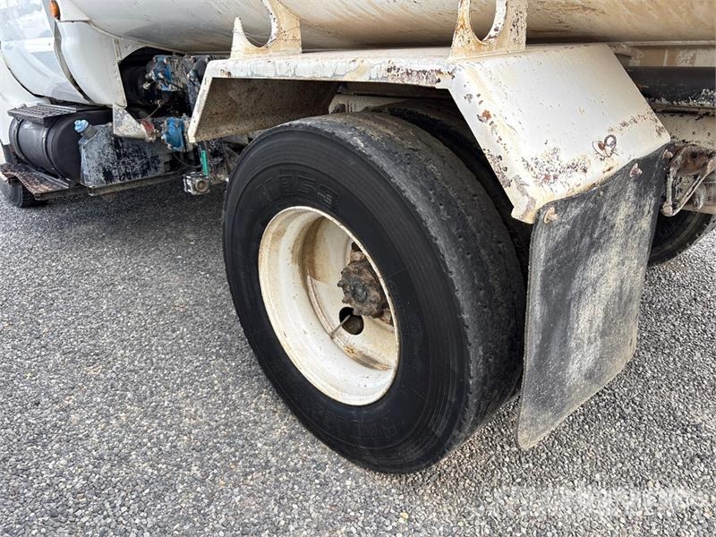 Ford F-750 Ūdens mašīnas