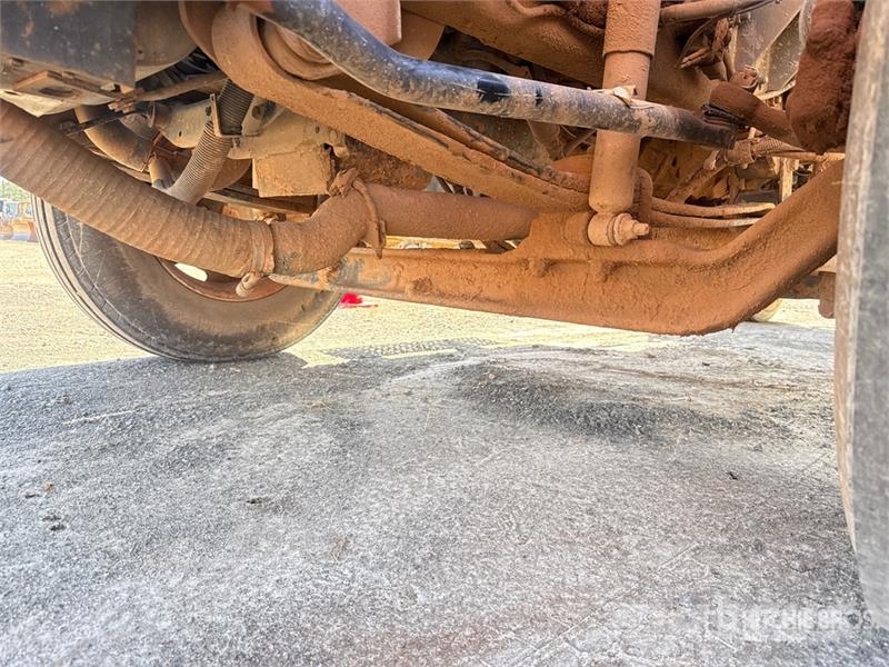 Ford F-750 Tovornjaki za vodo