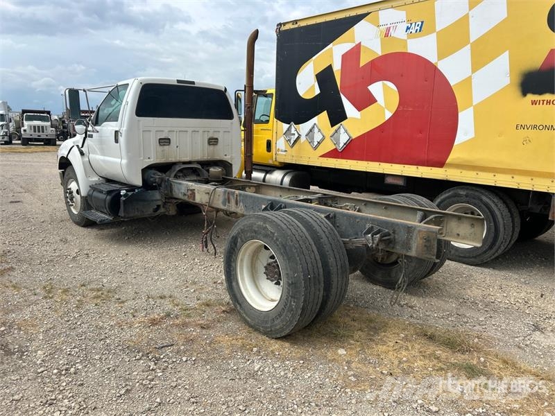 Ford F-750 Kabine i unutrašnjost
