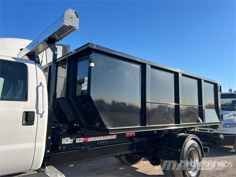 Ford F-750 Kravas automašinas konteineru vedeji