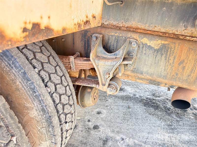 Ford F-750 Tovornjaki za vodo