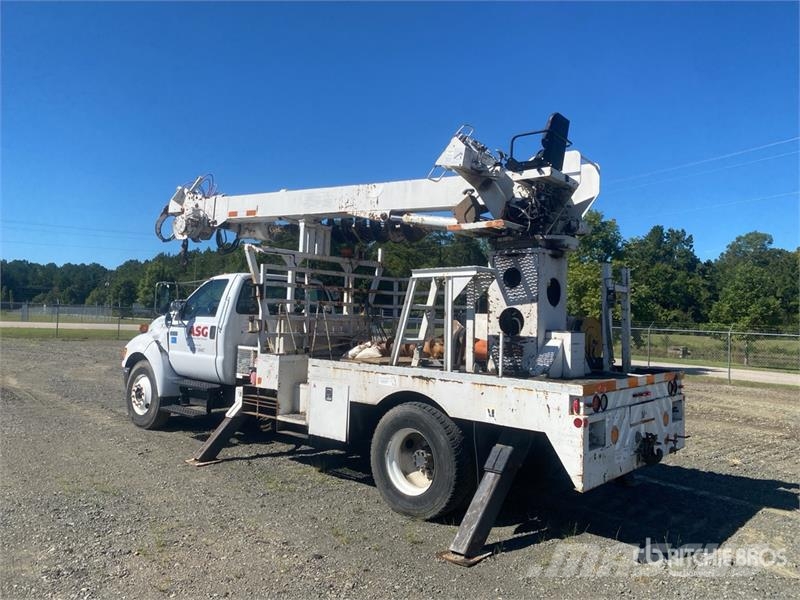 Ford F-750 Mobilni vrtalni tovornjaki