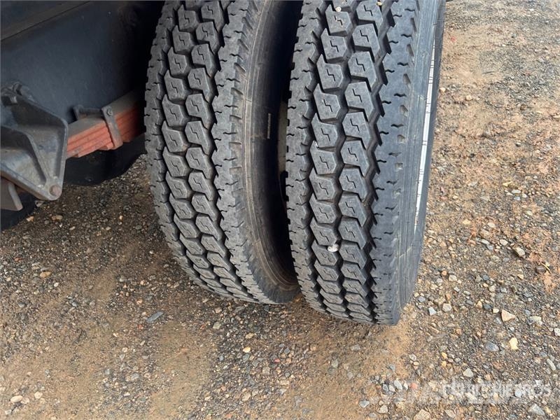 Ford F-750 4x2 Bucket Truck Camion nacelle