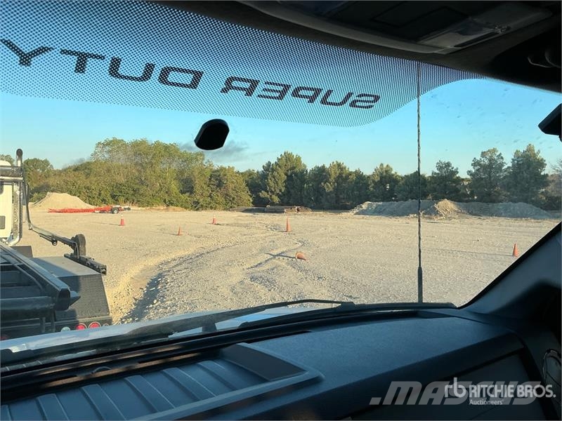 Ford F-750 4x2 Crew Cab Flatbed Truck Φορτηγά Kαρότσα με ανοιγόμενα πλαϊνά
