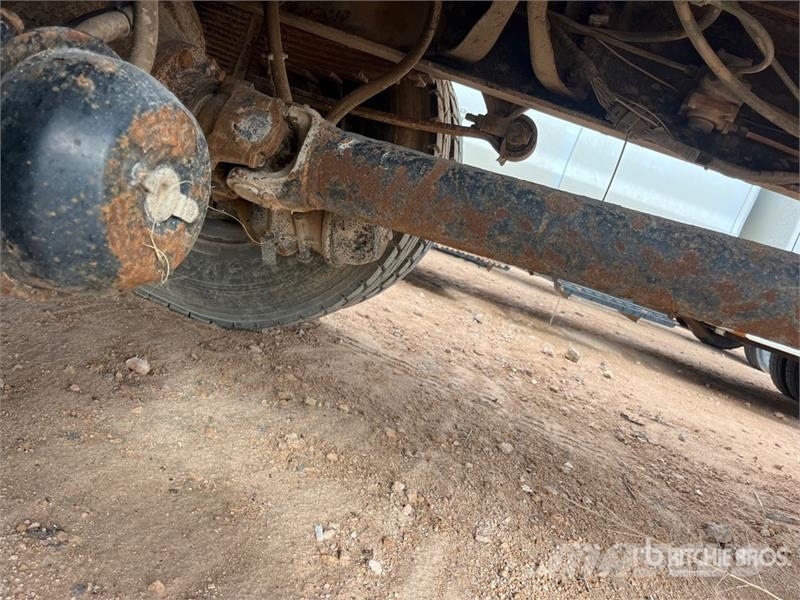 Ford F-750 4x2 Flatbed Truck Camiones de cama baja