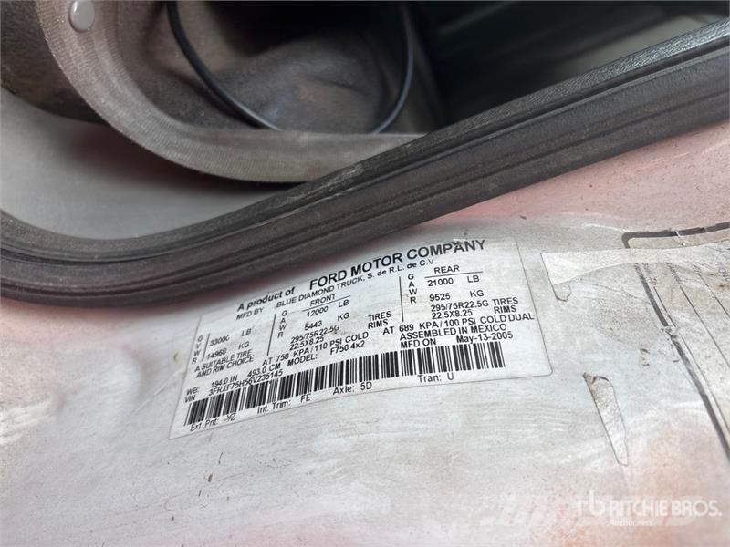 Ford F-750 4x2 Rollback Truck Veículos de recuperação