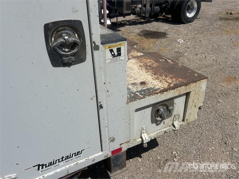 Ford F-750 4x2 Service Truck Municipal / general purpose vehicles