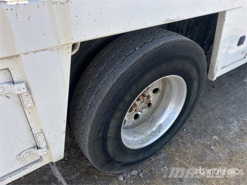 Ford F-750 4x2 Service Truck Municipal / general purpose vehicles