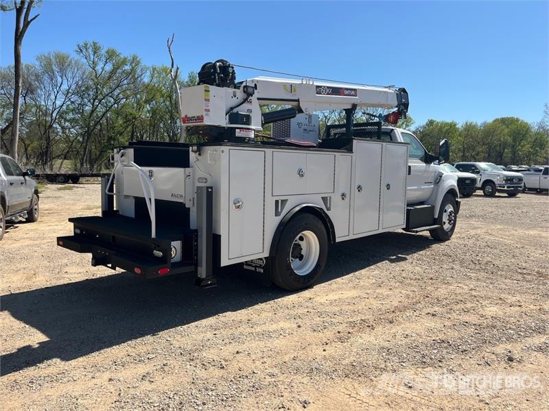 Ford F-750 4x2 Service Truck Komunalna vozila