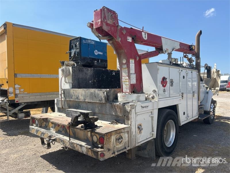 Ford F-750 4x2 Service Truck Municipal / general purpose vehicles