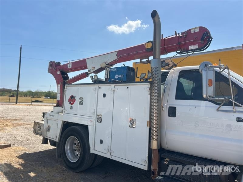 Ford F-750 4x2 Service Truck Municipal / general purpose vehicles