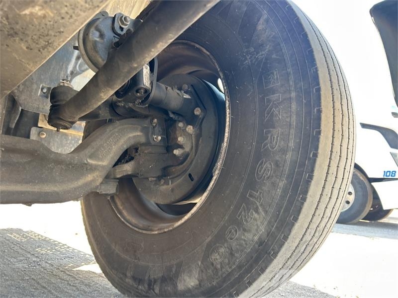 Ford F-750 Super Duty 4x2 Cab and Chassis Kabine i unutrašnjost