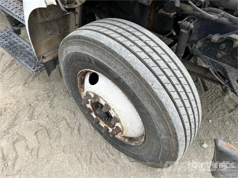 Ford F-750 XL 4x2 Van Truck Φορτηγά Κόφα