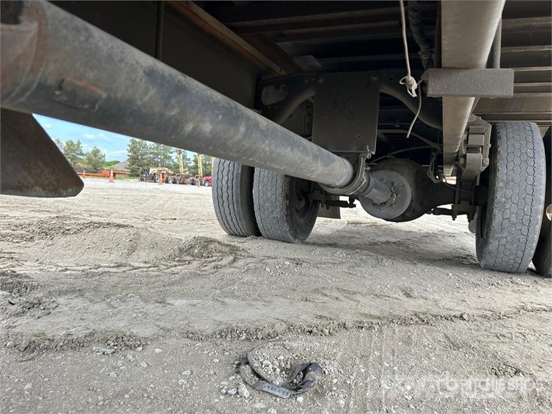 Ford F-750 XL 4x2 Van Truck Грузовики-Фургоны