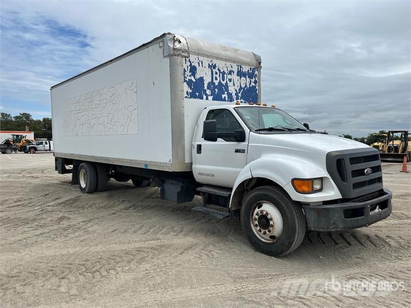 Ford F-750 XL 4x2 Van Truck Φορτηγά Κόφα