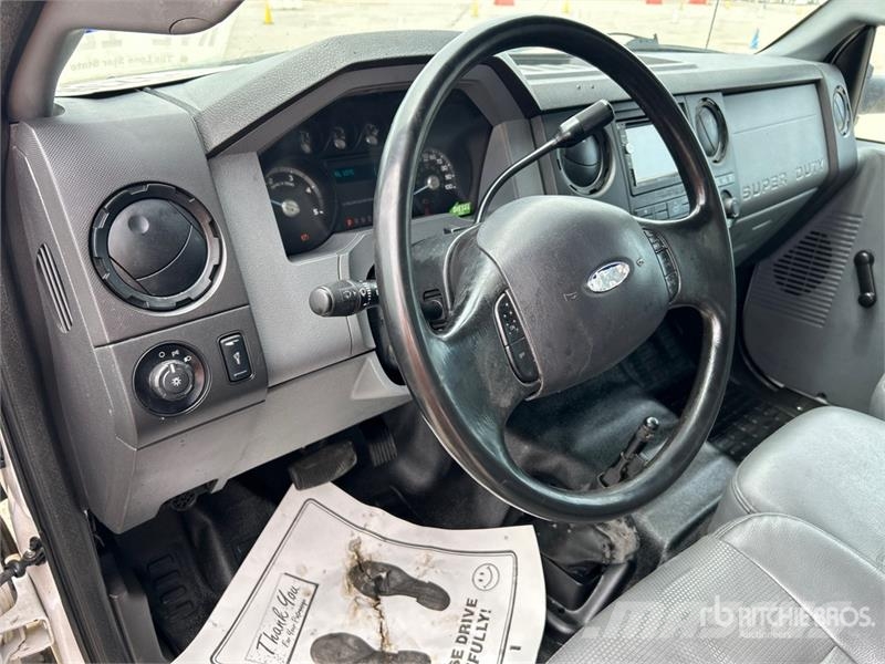 Ford F-750 XL 4x2 Van Truck Φορτηγά Κόφα