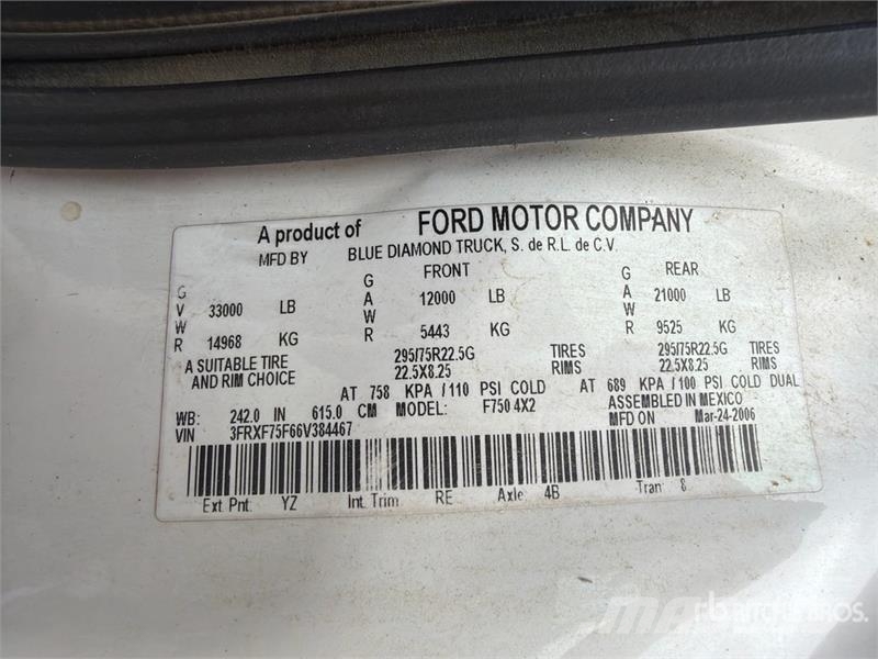 Ford F-750 XLT 4x2 Service Truck Общински/универсални превозни средства
