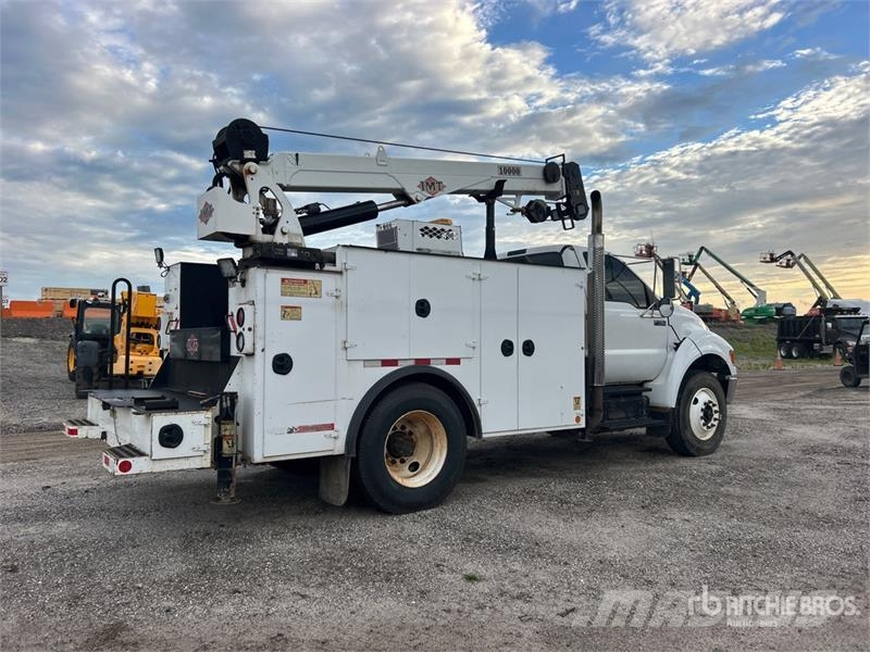 Ford F-750 XLT 4x2 Service Truck Komunalna vozila za opštu namenu