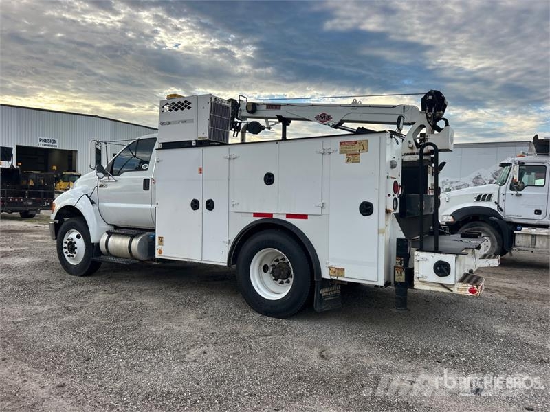 Ford F-750 XLT 4x2 Service Truck Komunalna vozila za opštu namenu