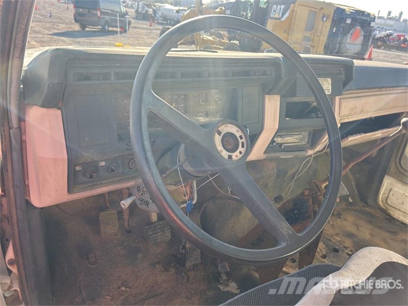 Ford F-800 Camiones cisternas