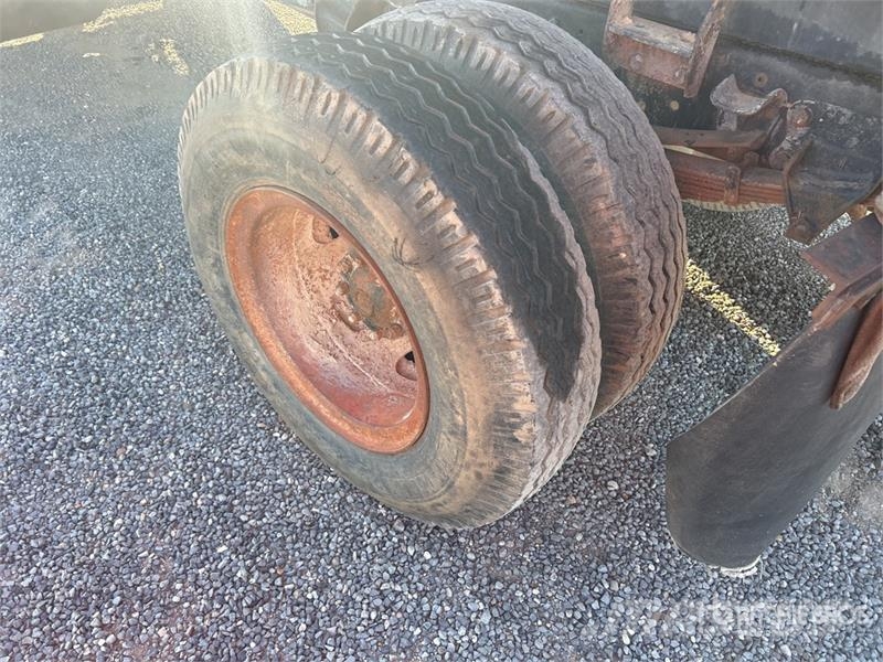 Ford F-800 Camiones cisternas
