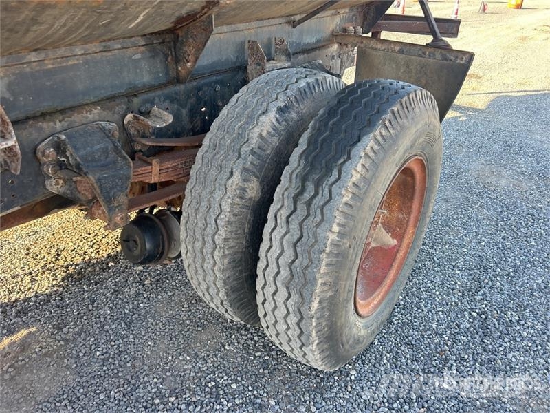 Ford F-800 Camiones cisternas