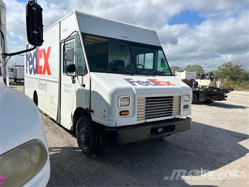 Ford F59 4x2 Step Van هيكل صندوقي