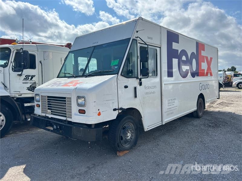 Ford F59 4x2 Step Van هيكل صندوقي