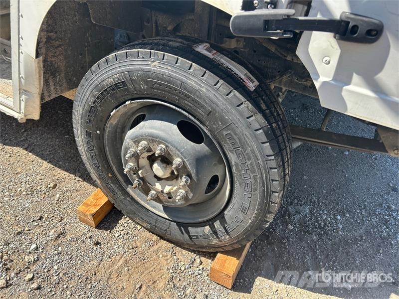 Ford F59 4x2 Step Van هيكل صندوقي