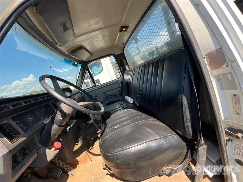 Ford F800 4x2 Flatbed Dump Truck Kipper