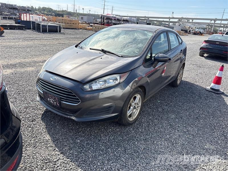 Ford Fiesta SE Automobile (Inoperable) Avtomobili