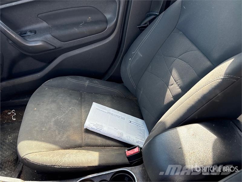 Ford Fiesta SE Automobile (Inoperable) Avtomobili