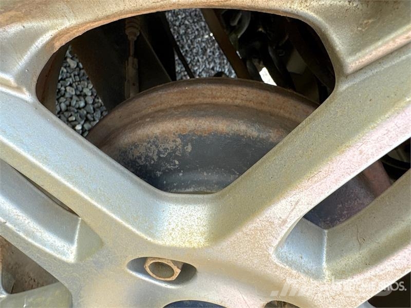 Ford Fiesta SE Automobile (Inoperable) Avtomobili