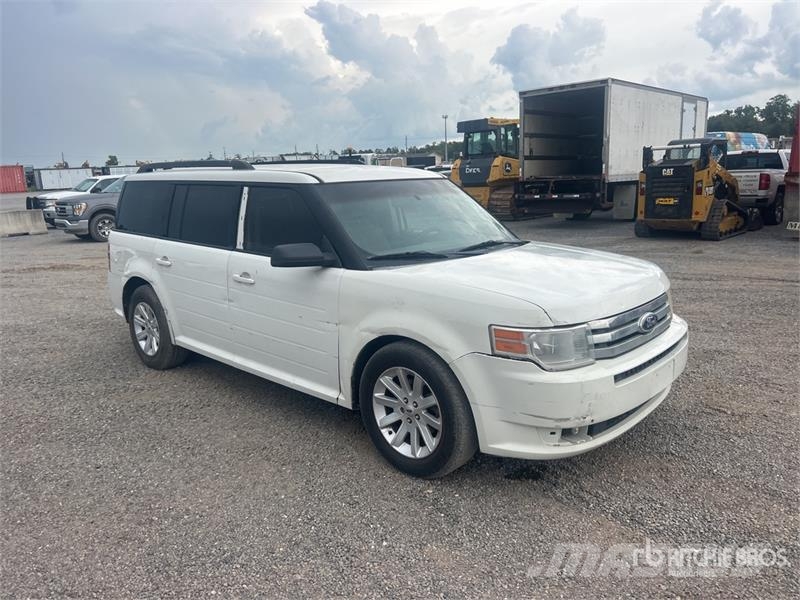 Ford Flex 2WD SUV (Inoperable) Automašīnas
