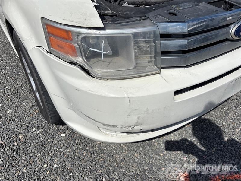 Ford Flex 2WD SUV (Inoperable) Avtomobili
