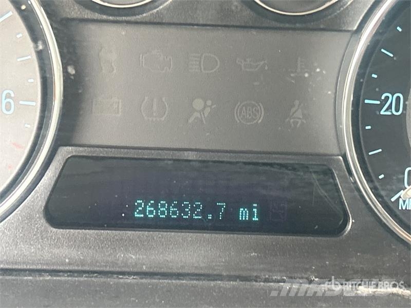 Ford Flex 2WD SUV (Inoperable) Automašīnas