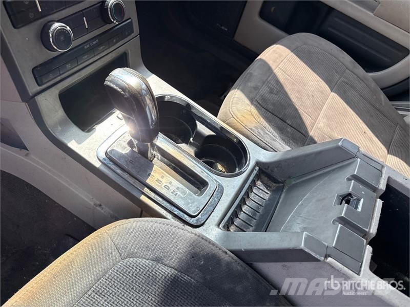 Ford Flex 2WD SUV (Inoperable) Avtomobili