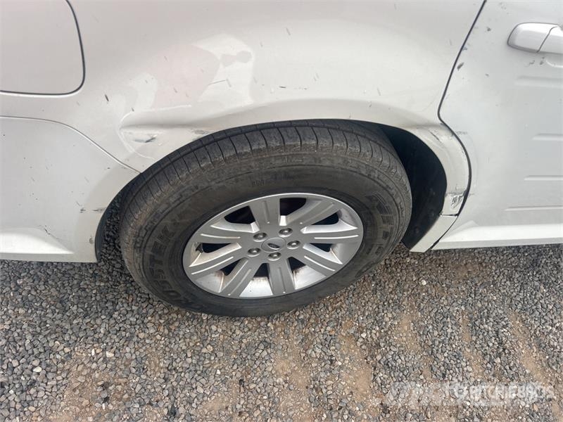 Ford Flex 2WD SUV (Inoperable) Automašīnas