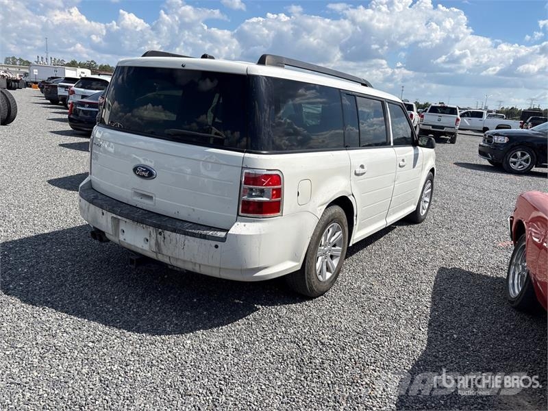 Ford Flex 2WD SUV (Inoperable) Avtomobili