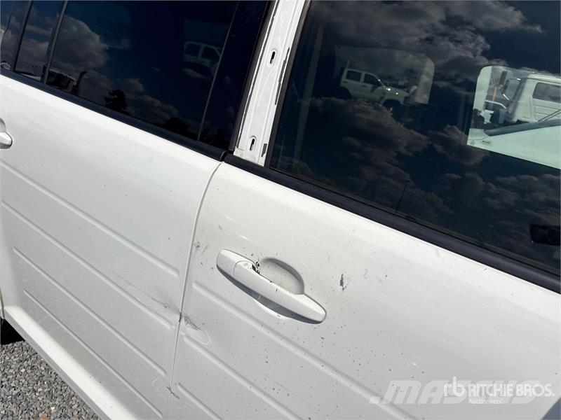 Ford Flex 2WD SUV (Inoperable) Avtomobili