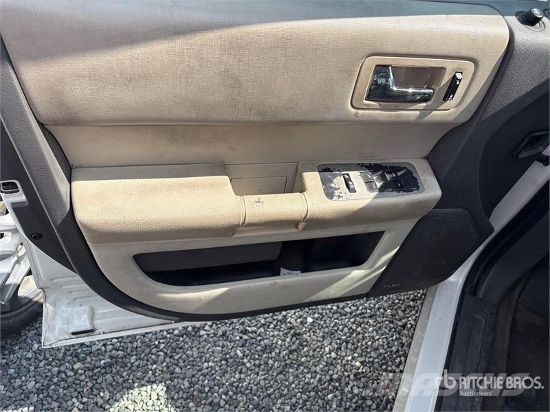 Ford Flex 2WD SUV (Inoperable) Avtomobili